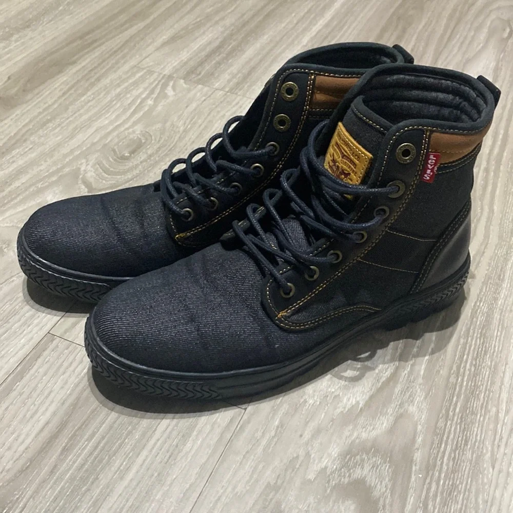 Levi denim boots - Picture 1 of 4